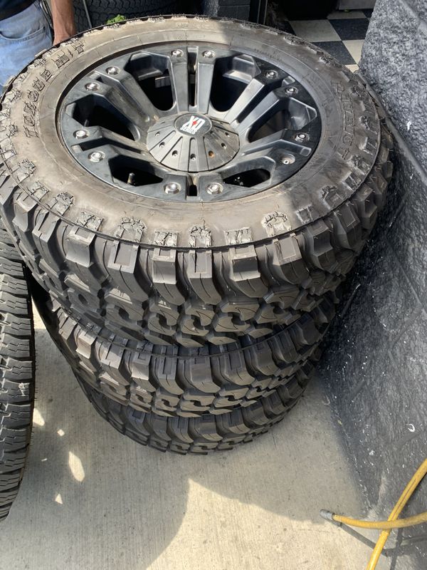 Xd wheels and off road tires 35x12 5x20 5 lug for sale in paramount ca