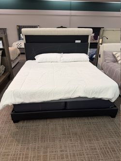 Jordan Complete King Bed - Black | Headboard