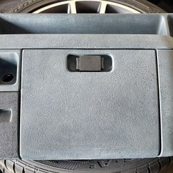 85-94 Astro Glove Box Console