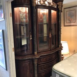 Beautiful China Hutch 