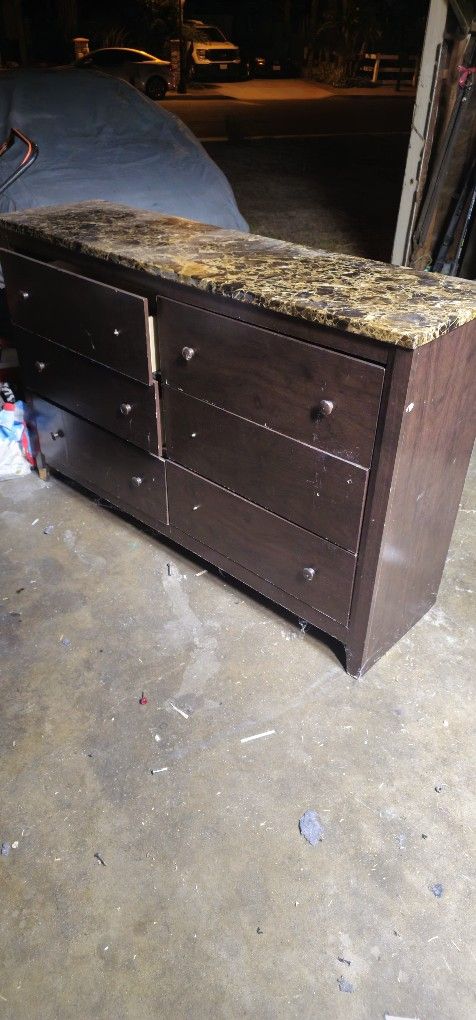 Dresser 6 Drawer 