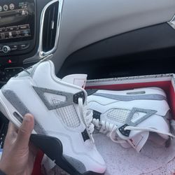 Jordan 4 White Cement 
