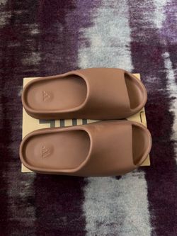 Size 10 - Adidas YZY Slide Flax