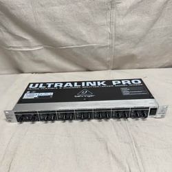 Behringer MX882 V2 is an ultra-flexible 8-channel line mixer and splitter