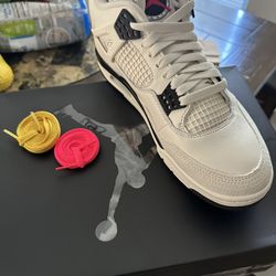Air Jordans 4