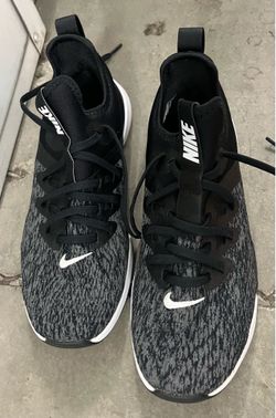 Women tennis shoes