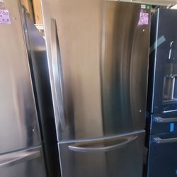 Refrigerator Kenmore 