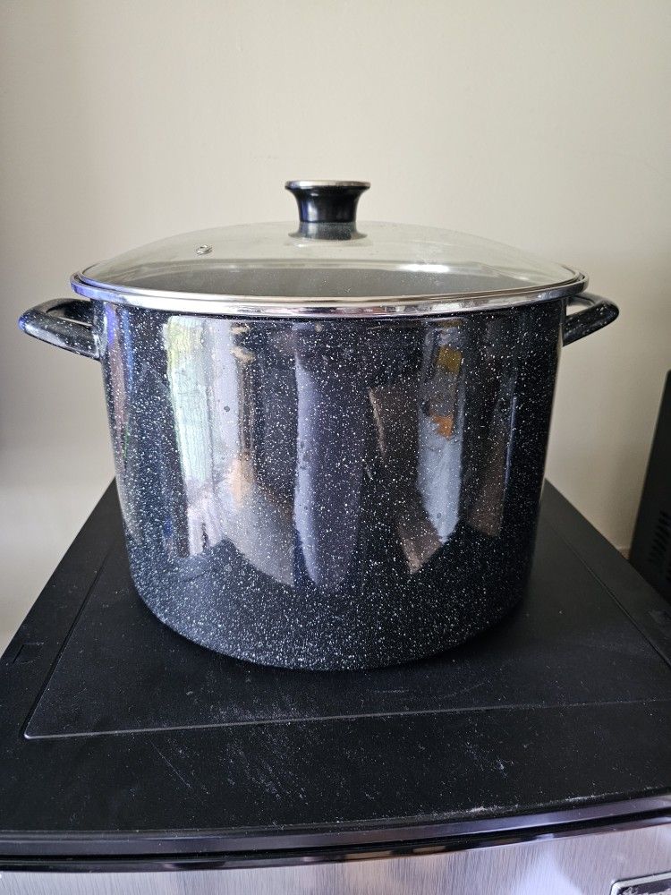 Large Canning Pot..