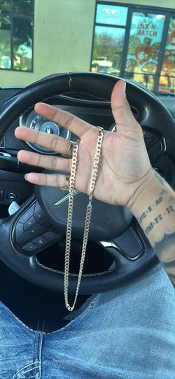 Diamond cut curbed cuban