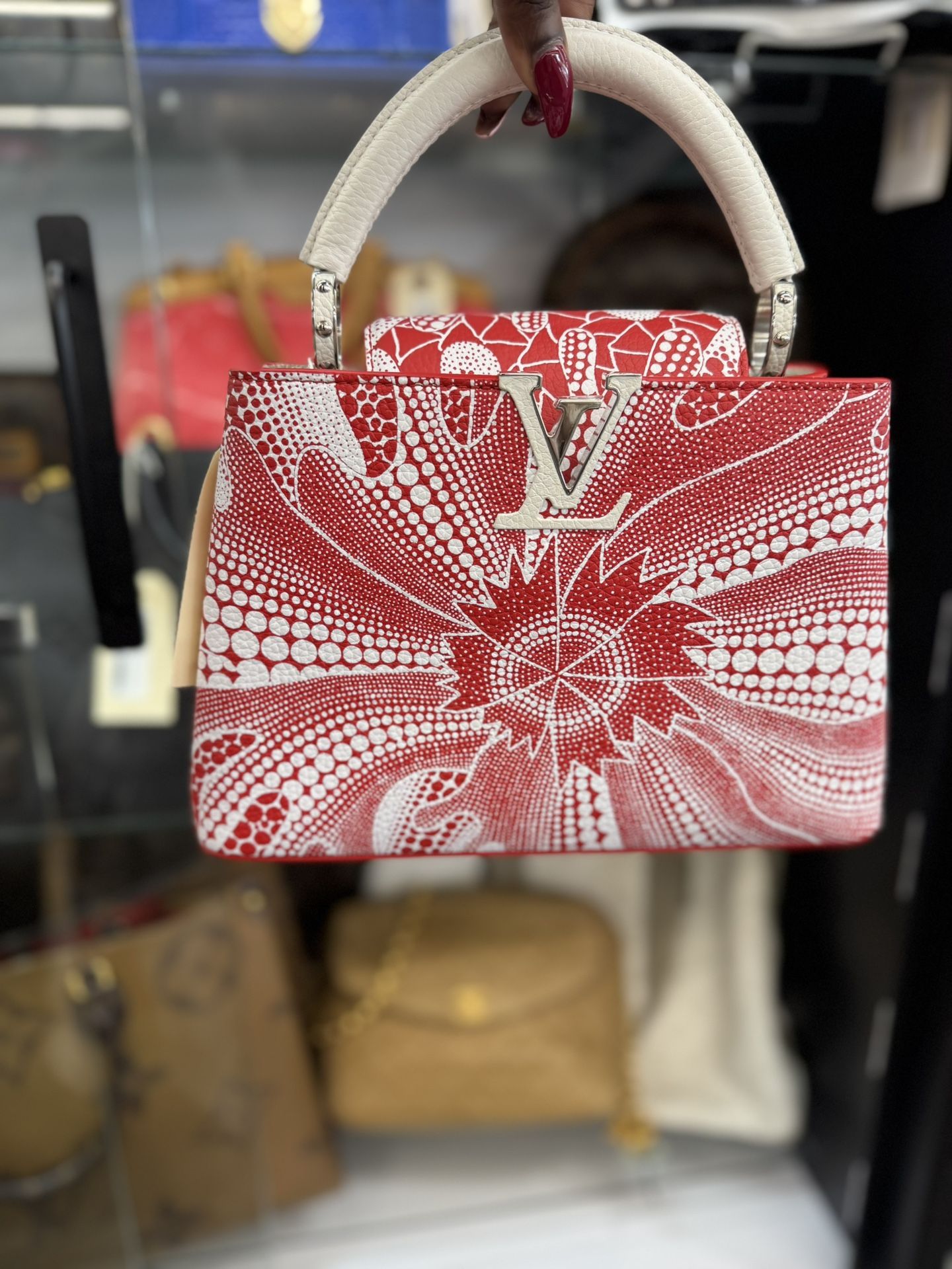 Yayoi Kasuma - Louis Vuitton 