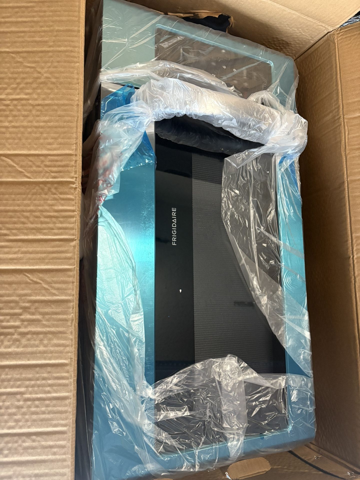 Frigidaire Microwave Brand new