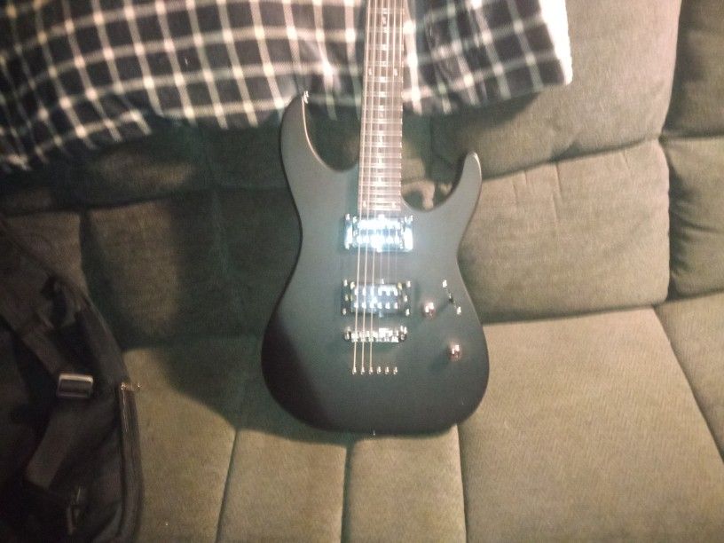 Guitar Like New