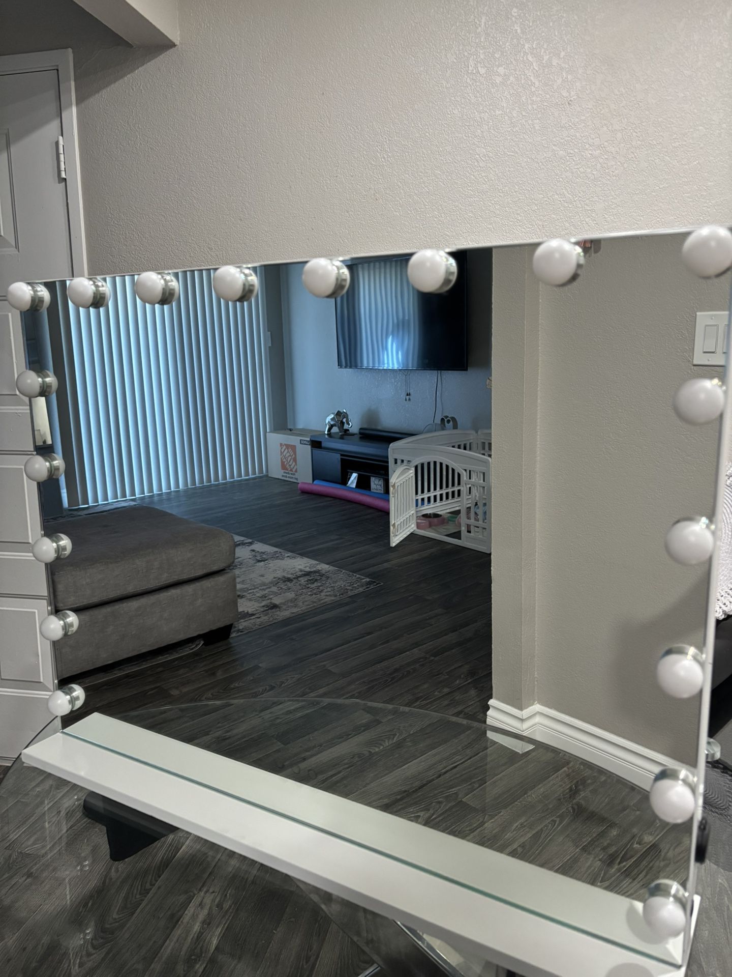 Vanity Mirror With Lights