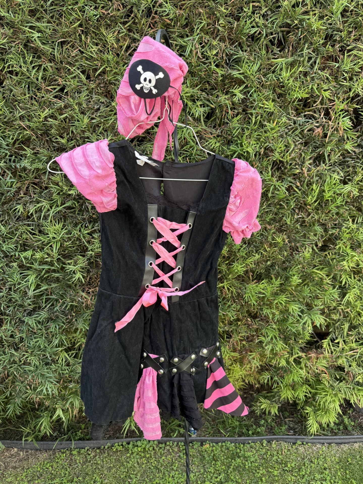 Girl Pirate Costume