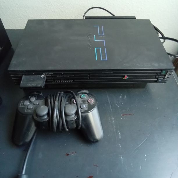 Ps2 With Controller And One Game Grand Theft Auto 3