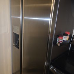 Samsung SHOWCASE refrigerator 