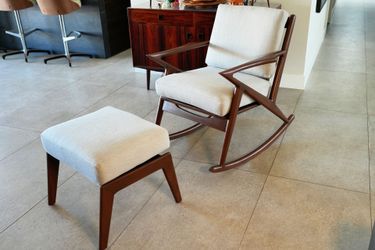 Moti Roma Rocking Z-Chair Modern