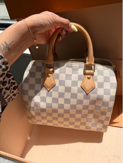 Louis Vuitton speedy