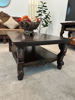 Complete 3-Piece Luxury Living Room Set – Traditional / Ornate Style