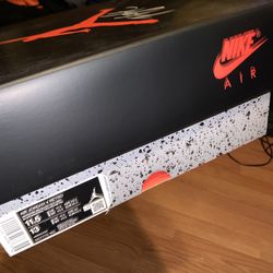 Jordan Retro 4’s Size 11.5