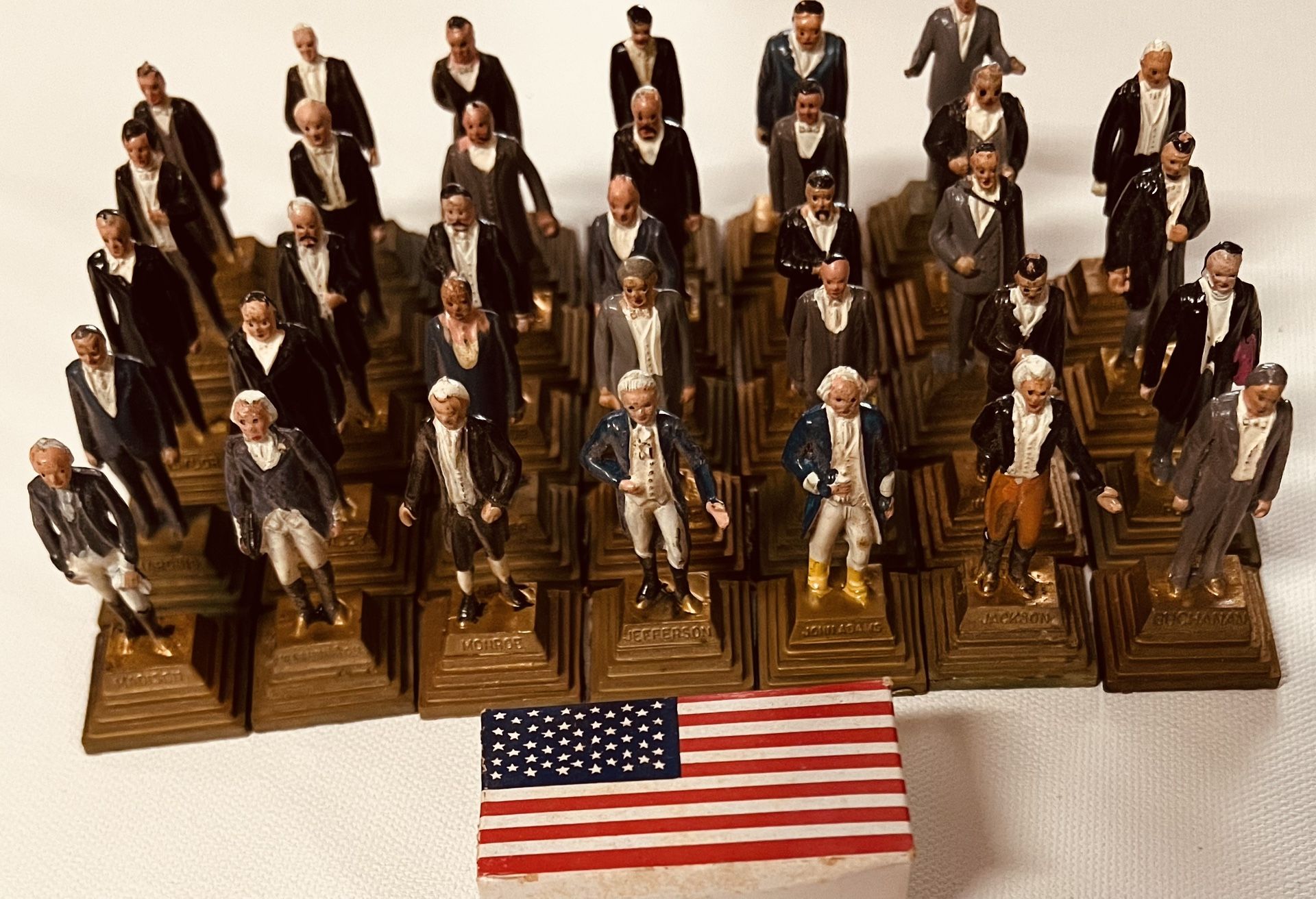 Collectable Vintage 34 Marx Presidents .