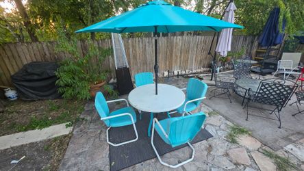 Vintage Metal Mint Color Patio Set