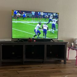 tv stand !!! 20!! 