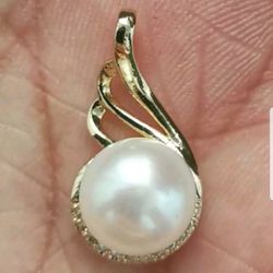 Akoya Button Pearl 10mm (Pendant)