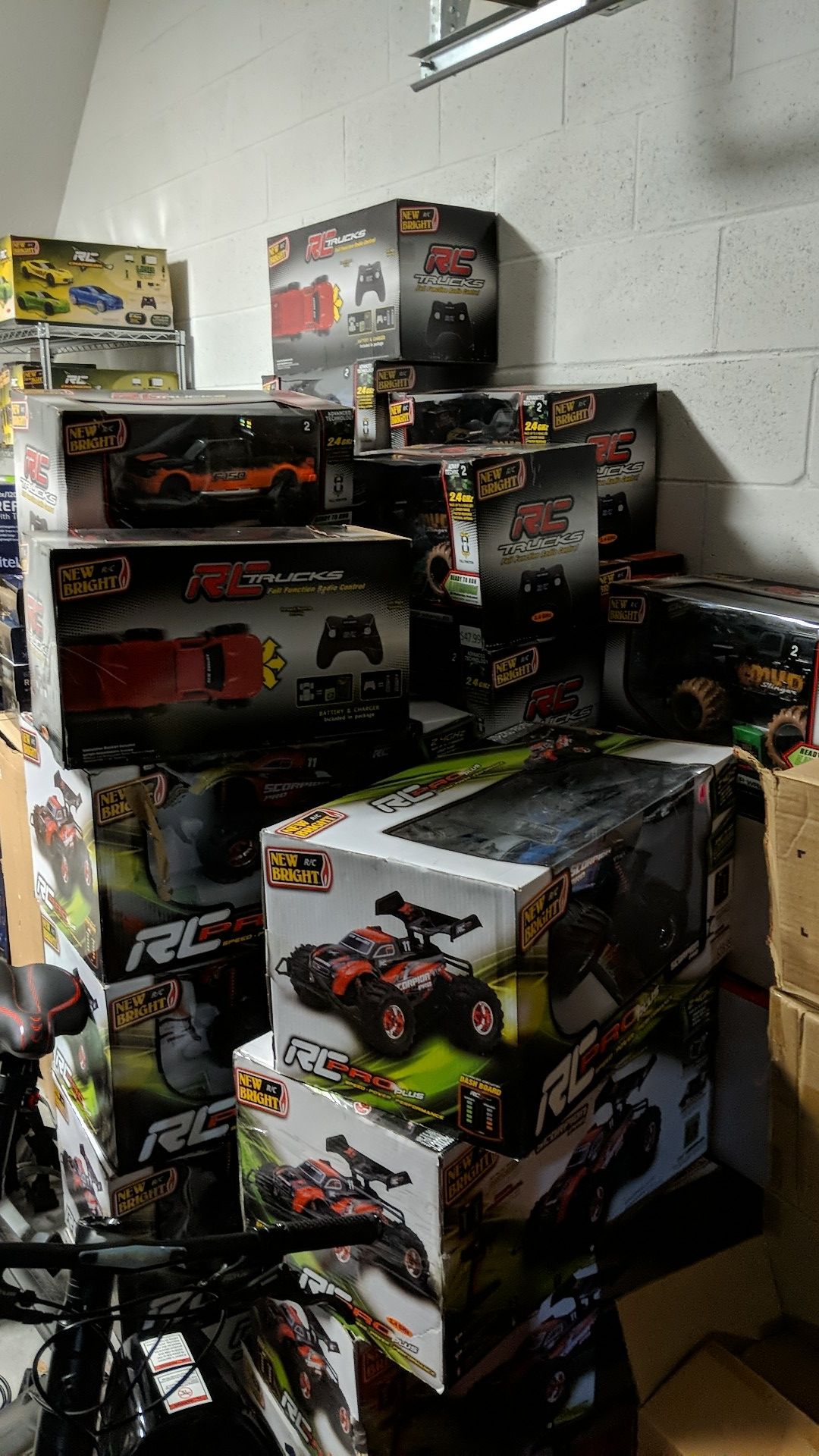 Toy lot for sale!!! Remote control cars, telescopes