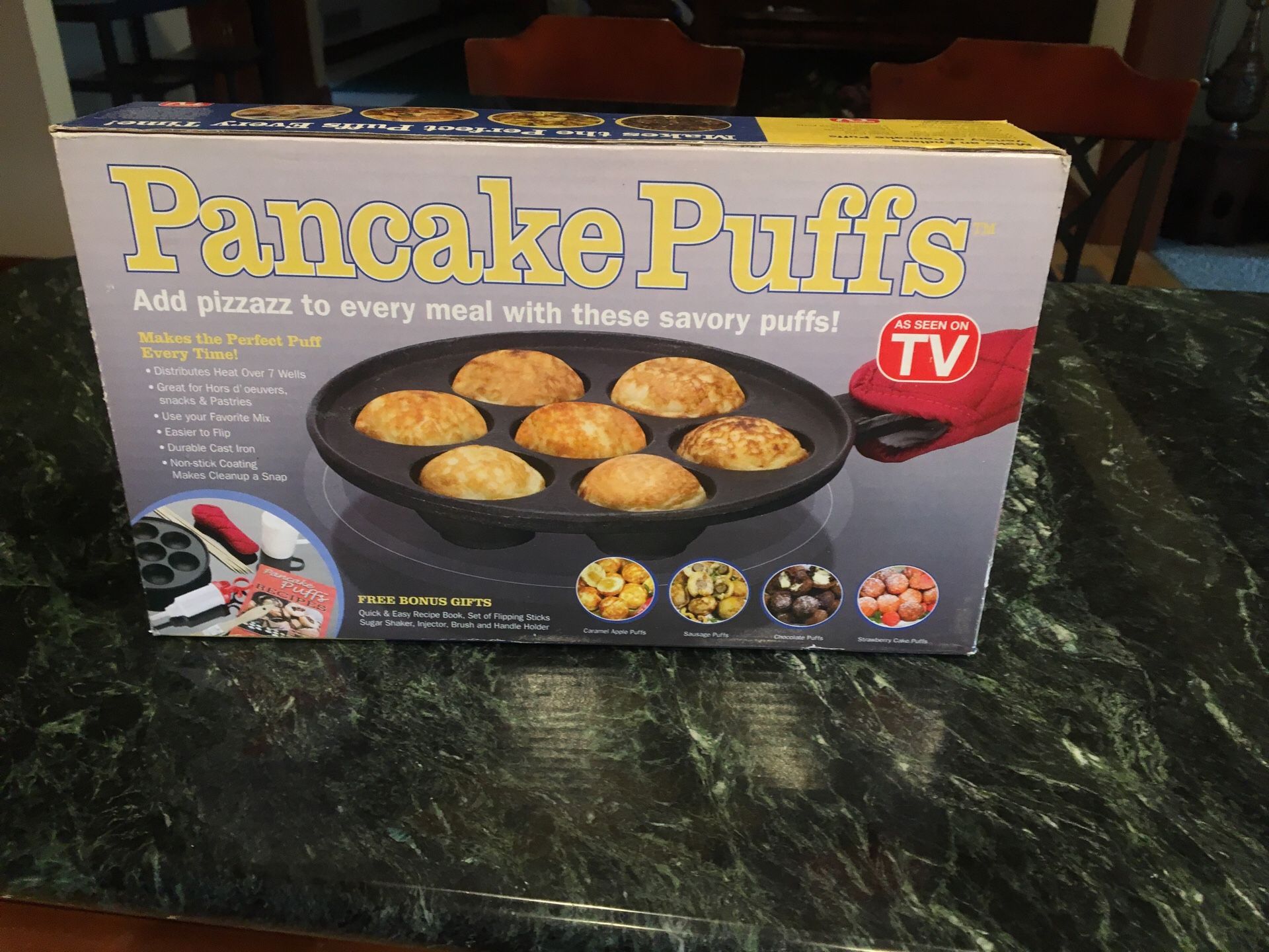 Pancake puffs maker