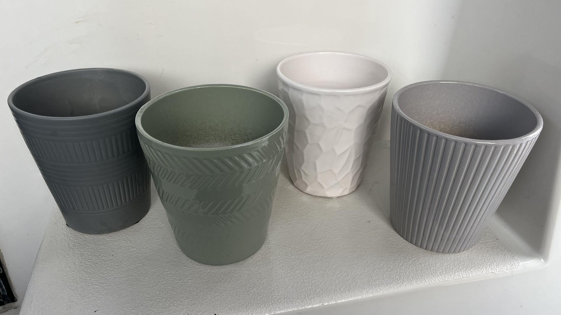 nice MUST SELL 4 ceramic decorative orchid pots flower plant pot approx. 4.5” diameter