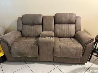Reclinable Couch