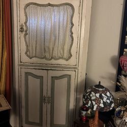 Vintige  Wardrobe 