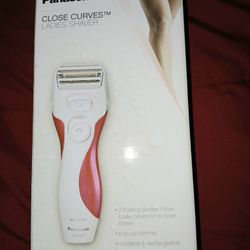 PANASONIC CLOSE CURVES LADY SHAVER