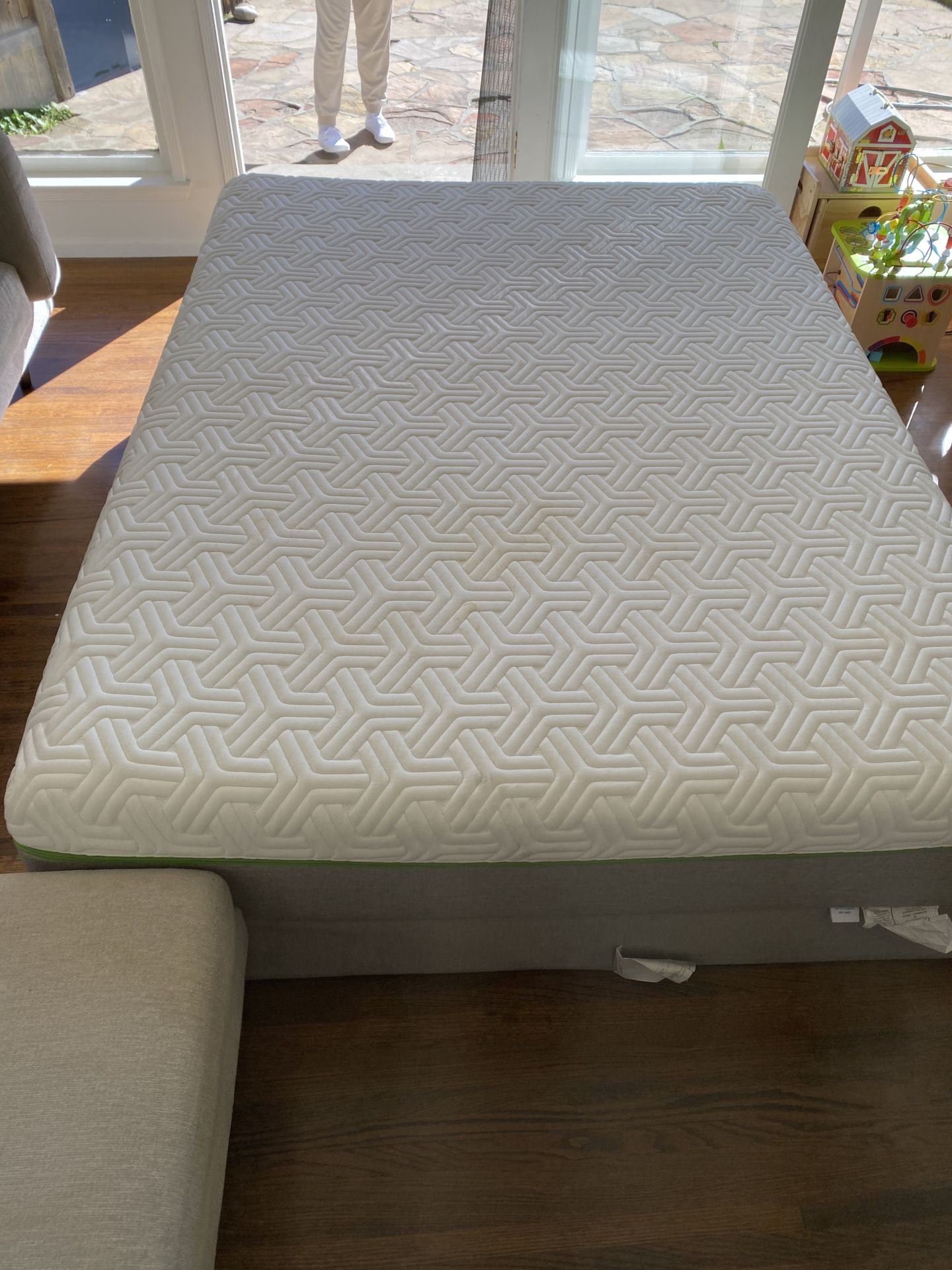 Queen sized Tempurpedic Mattress And Base