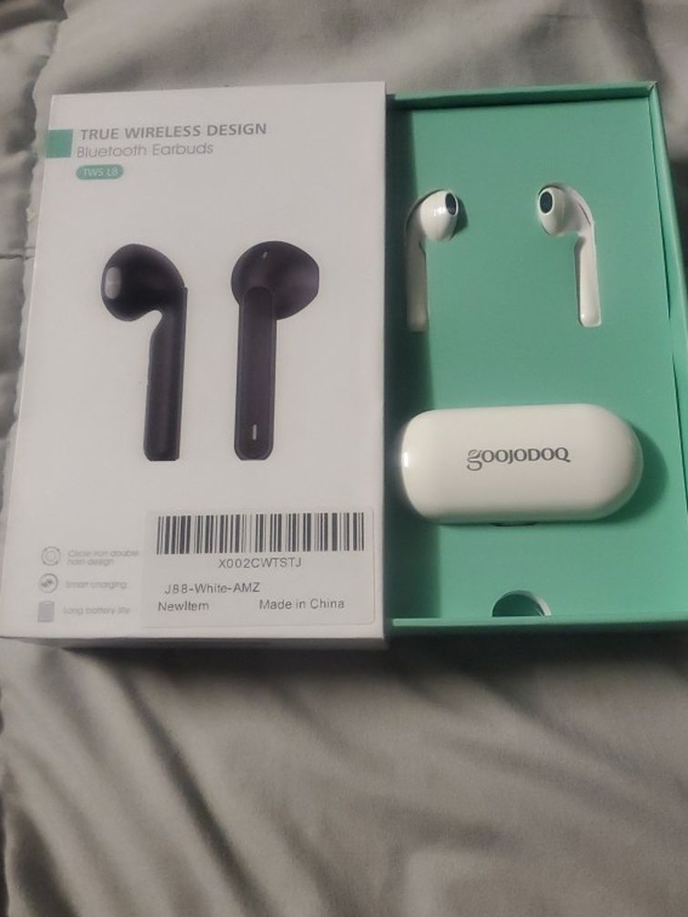 True Wireless Design Bluetooth Earbuds