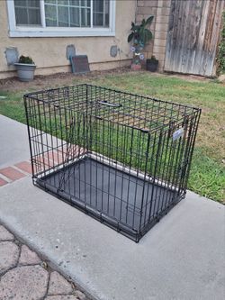MidWest Homes for Pets iCrate folding metal wire dog crate