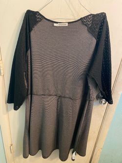 Jersey lace arm dress
