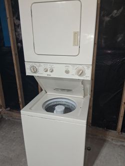Whirlpool stackable 350$ delivered and installed