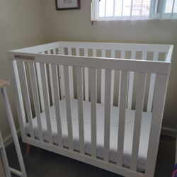 Delta Children Mini Crib