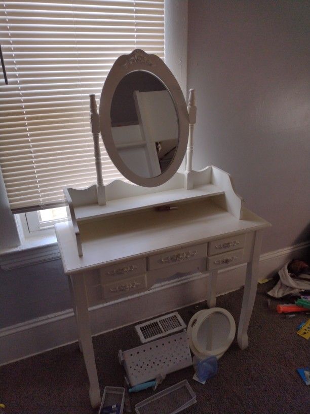 Today Only Pick Up Bunk Bed With Desk And Beauty Desk Kids Girls