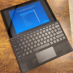Surface Pro 7 With Keyboard  Locked To None  256GB  Good Condition
