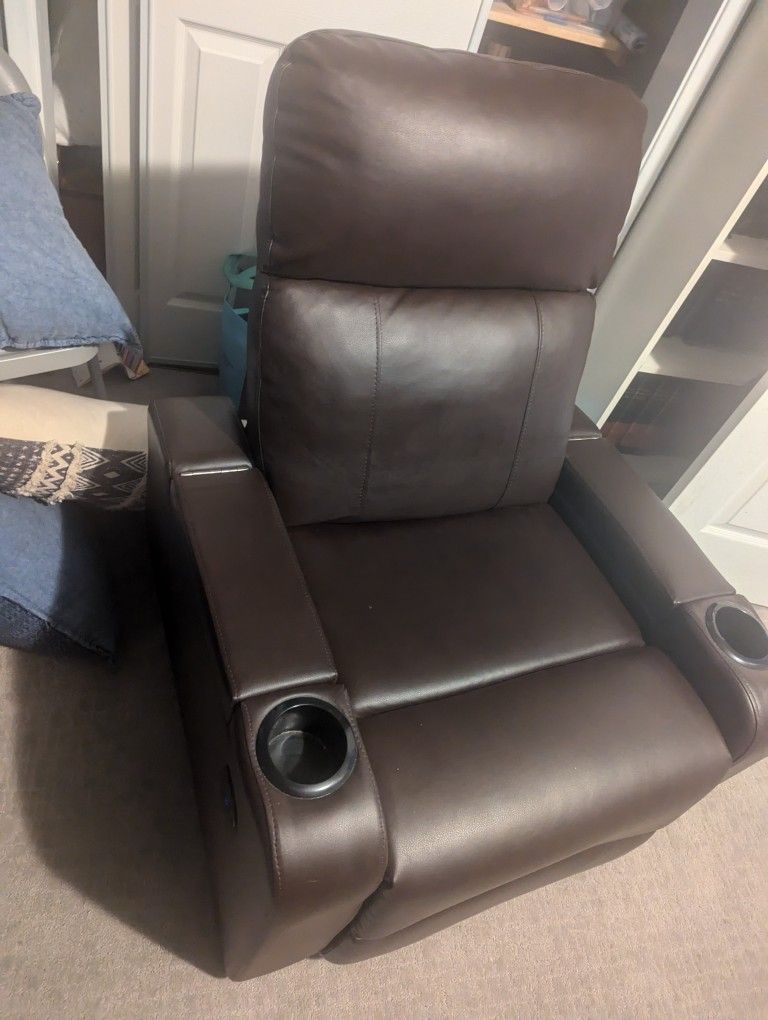 Electric Recliner With Armrest Storage