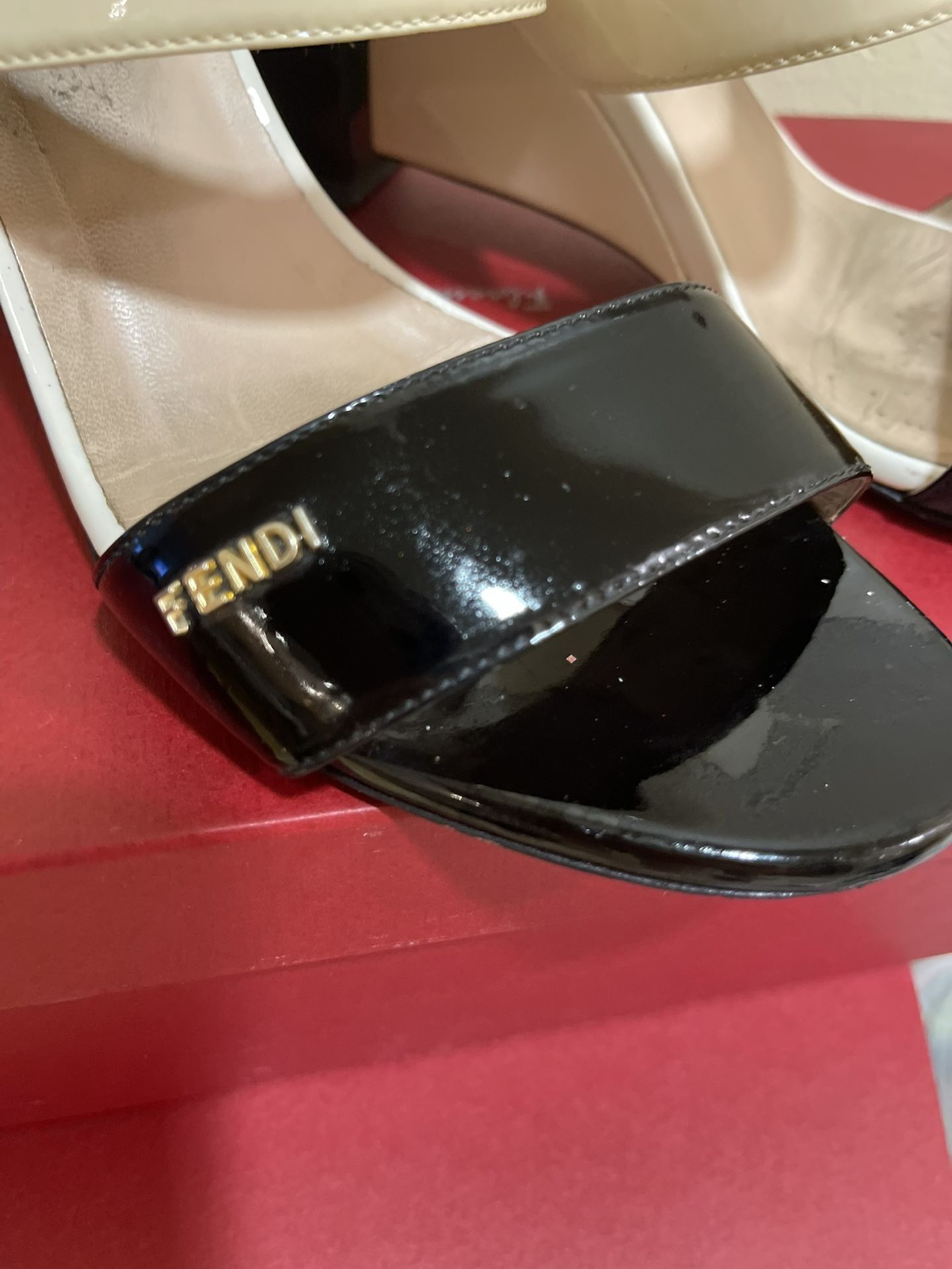 Fendi Beautiful Pump Sundals Perfect Condition