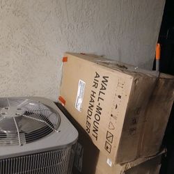 BRAND NEW AIR CONDENSOR 2 WALL MOUNTS
