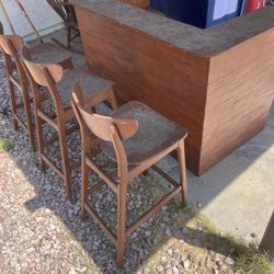 DiY Bar / 3 Bar Stools 
