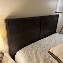 Queen size bed frame and box spring