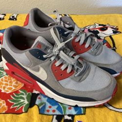 NIKE AIR MAX SIZE 10