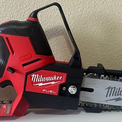 New Exclusive Milwaukee M18 FUEL Cordless 8 in. HATCHET Pruning Saw (Tool-Only)