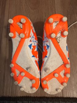 Franklin Sports kid soccer shoes (youth Sz 3)